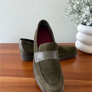 Munro Olive Suede Women's Granny Core Loafers